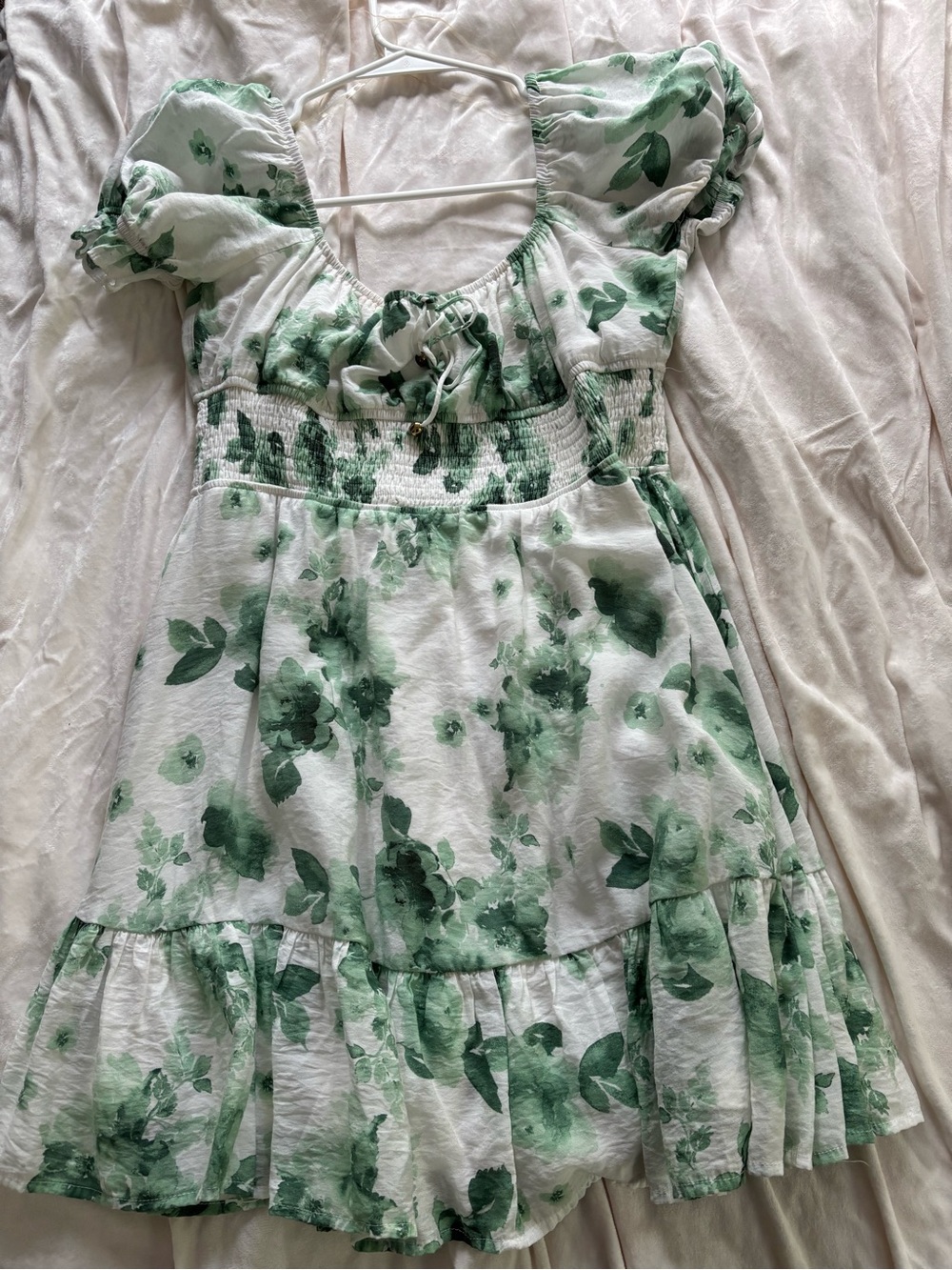 Women’s White and Green Floral Smocked Waist Dress
